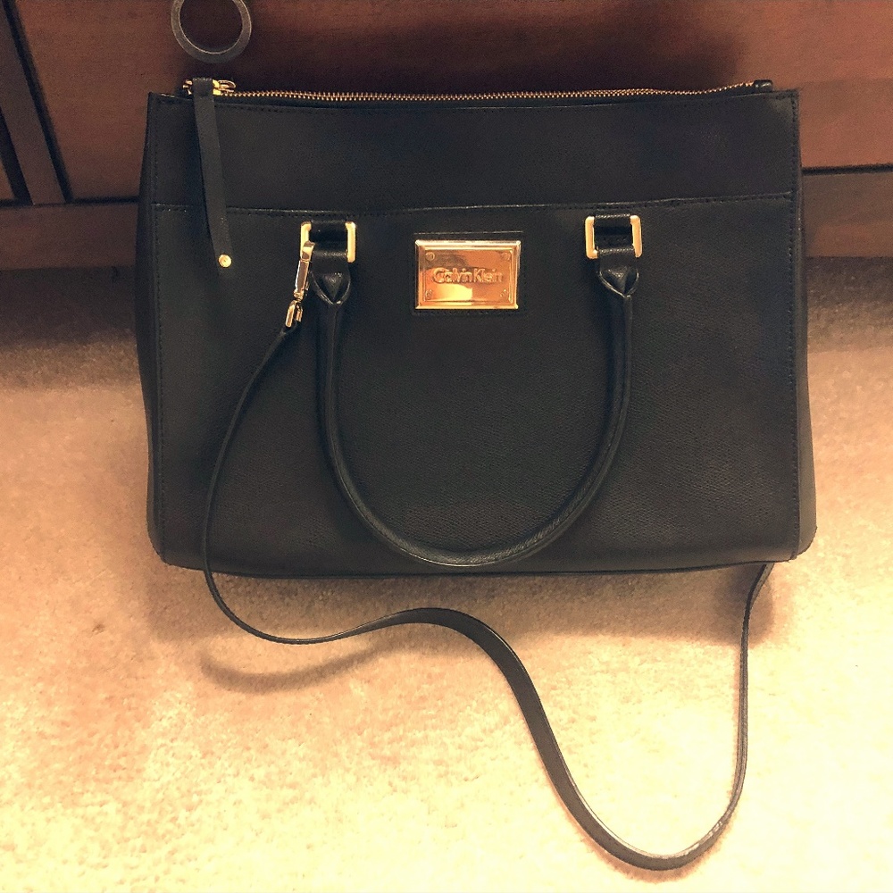 Calvin Klein Black Crossover Business Bag w Gold